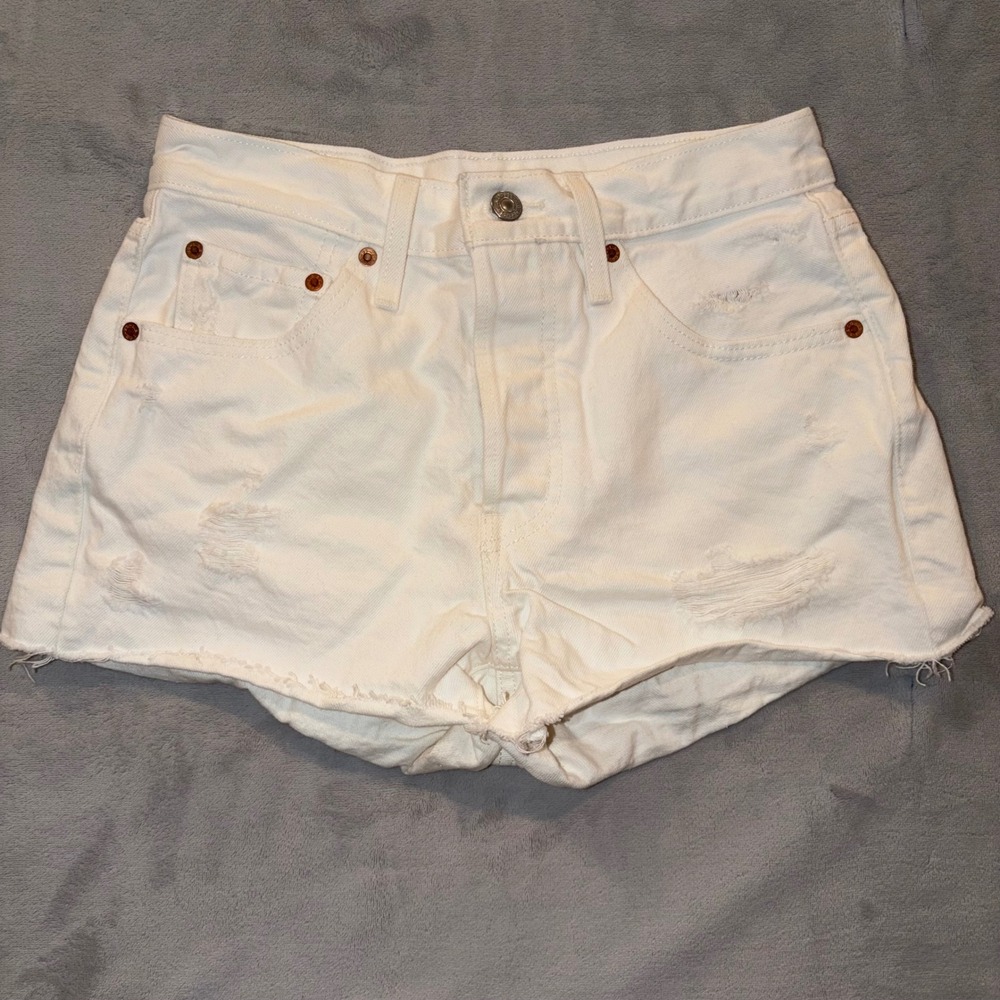 Levis Premium 501 High Rise Distressed White Denim Shorts Big E W26‎ Beach